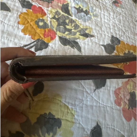 Louis Vuitton monogram mens wallets - Picture 5 of 7